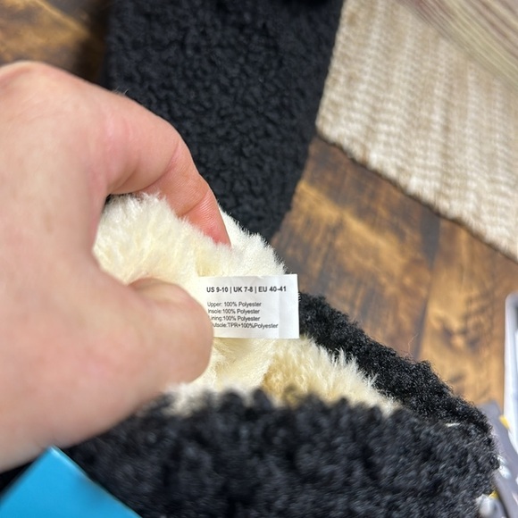 Home top memory foam us9-10 nwt black boot slippers shock absorption warm. - Picture 6 of 7